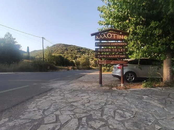 Allotino - Cafe & Snacks Hotel *